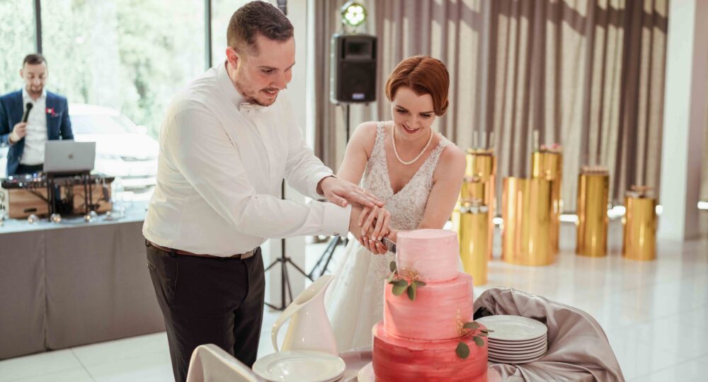 krajanie svadobnej torty